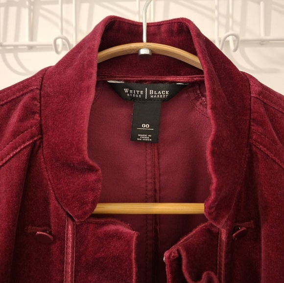 White House Black Market Women's Burgundy Velvet Corset Peplum Blazer (Size 00) - Picture 2 of 13